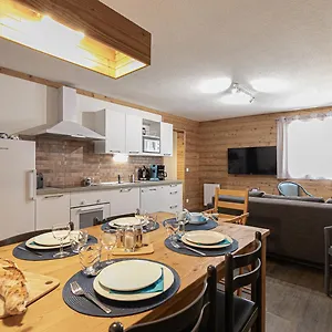 logis-3-chambres-6-8-personnes-savoie-entre-stations-la.hotels-rhonealpes.com/